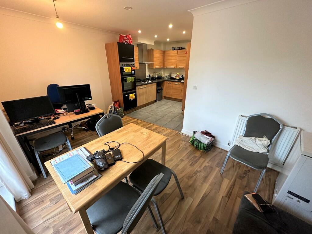 KITCHEN/DINER (A)