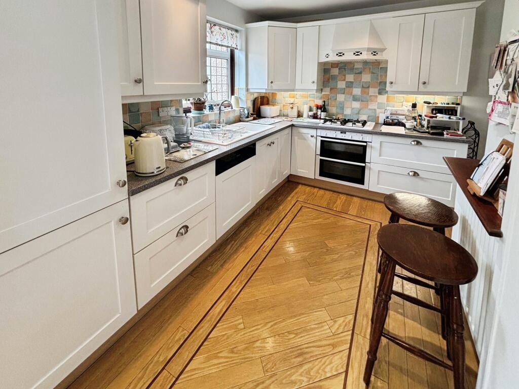 03652943kitchen201