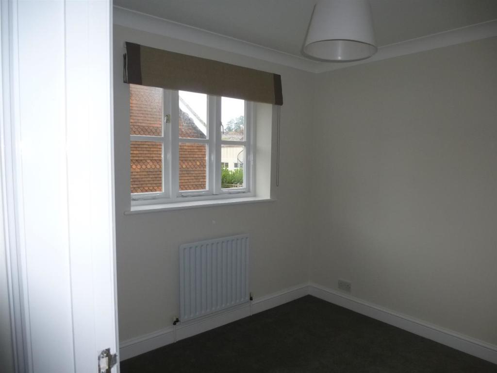 10 Jubilee Lane bedroom 2.jpg