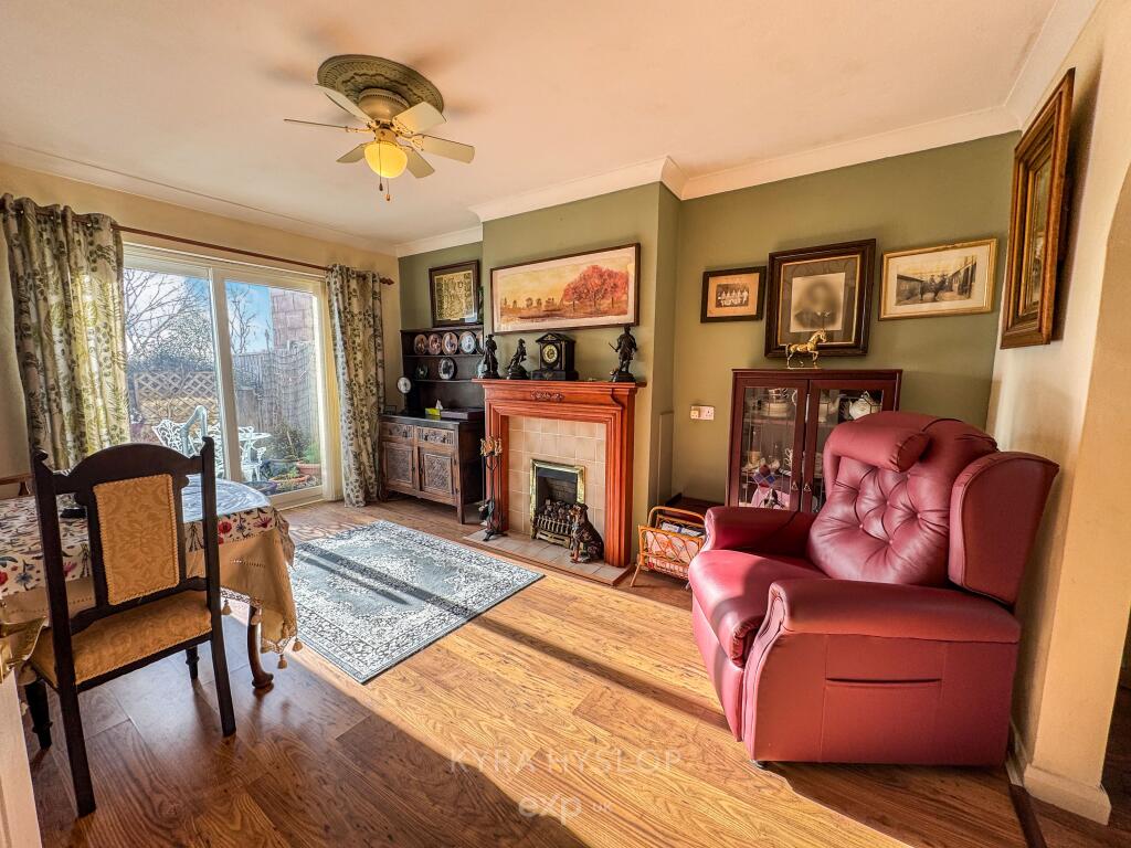 Tlc E0f908ec-c5c2-4080-845f-f7f69c208dcd 38ae8c4 T202508081124.jpg