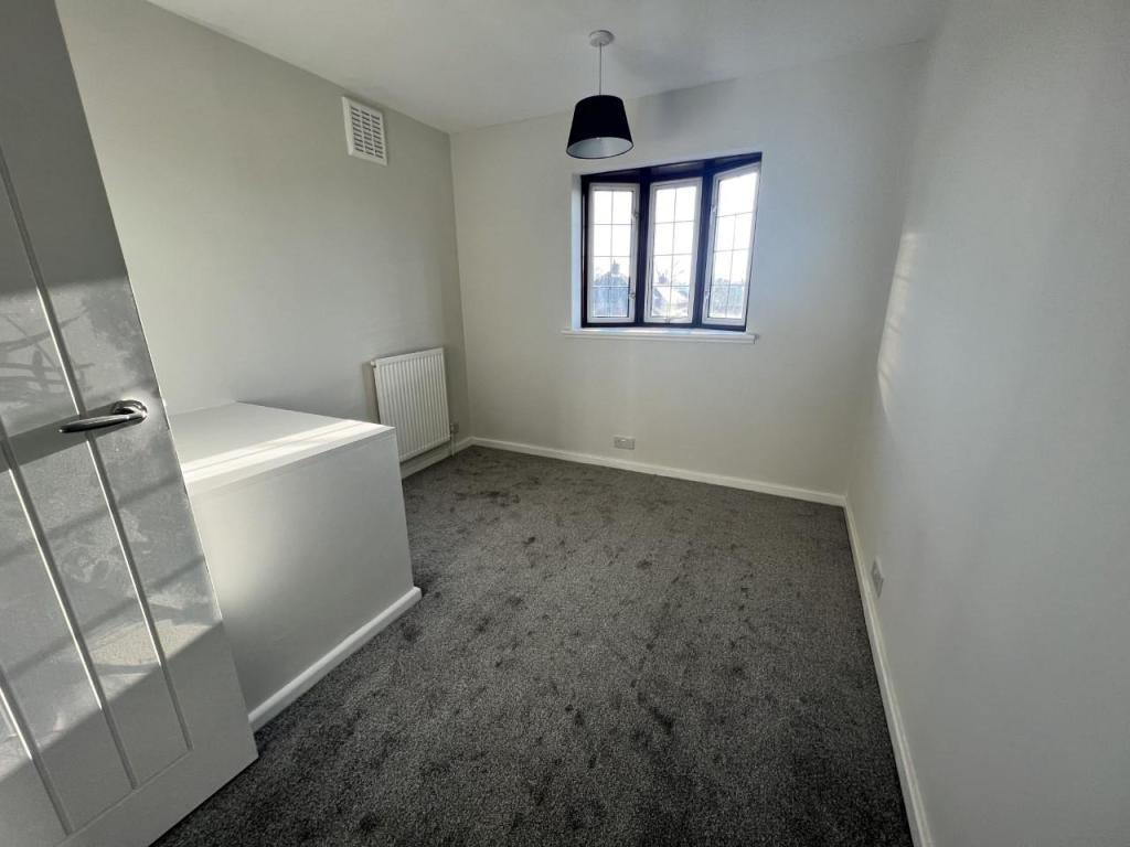 bedroom 3.jpg