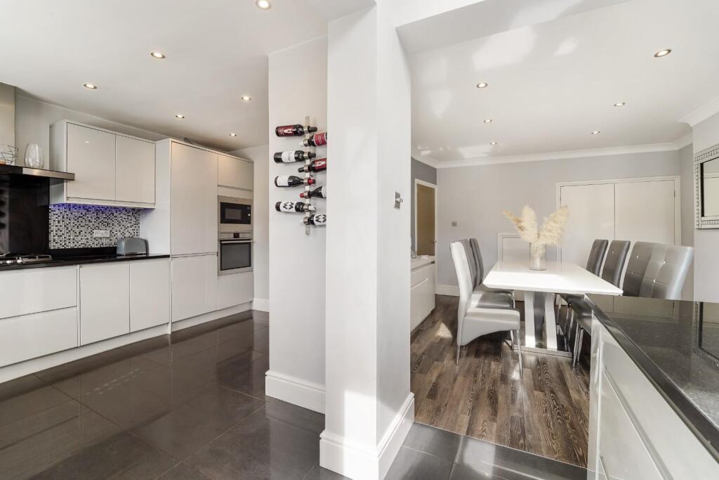 GAYFERE ROAD (10).jpg