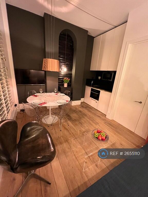 Dining &amp; Kitchen