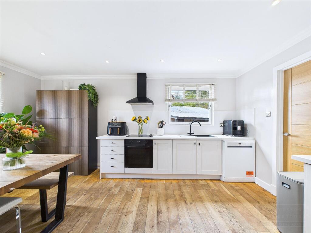 Kitchen &amp; Dining Area