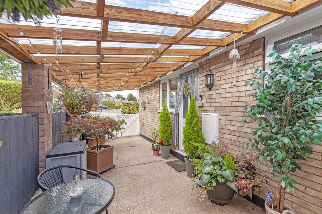 Front External-1.jpg