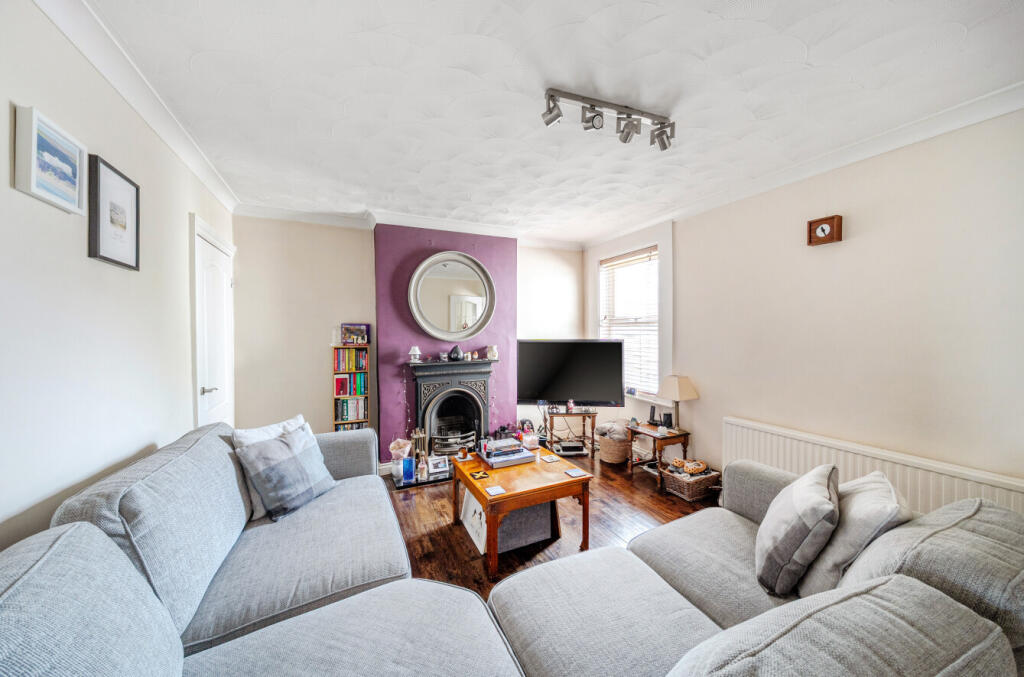 1309465-8-684c082...