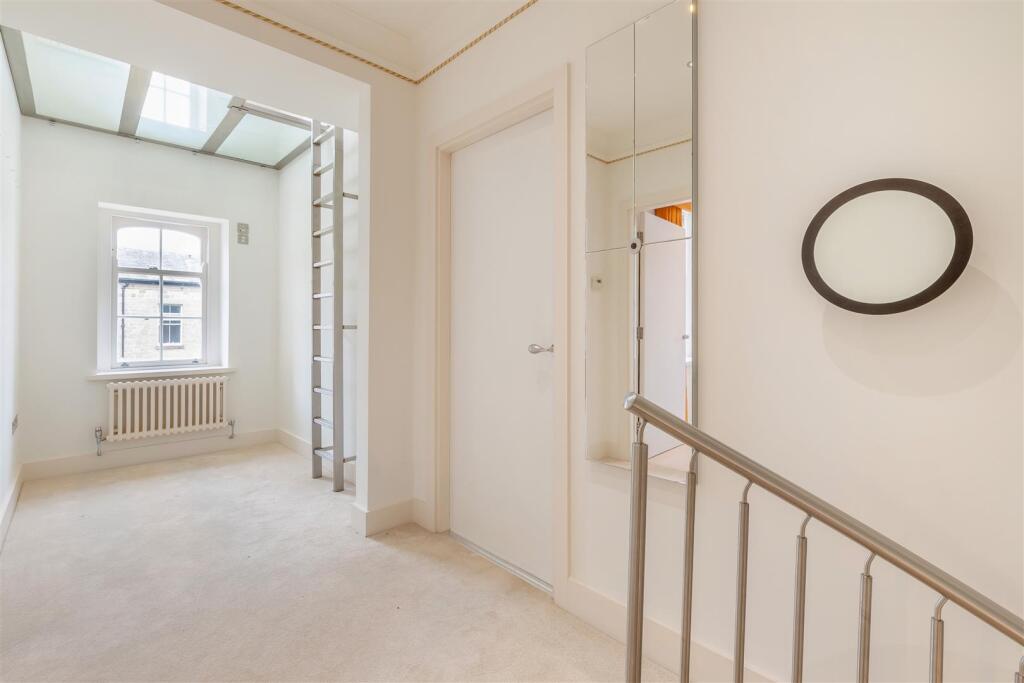 8654181-interior36.jpg