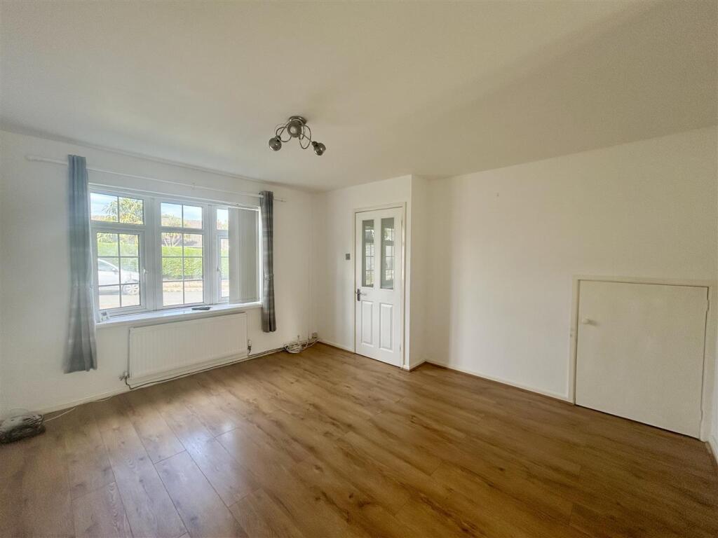 Living room.jpeg