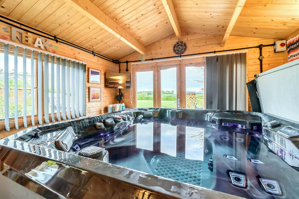 IMG_12217_19_larg...