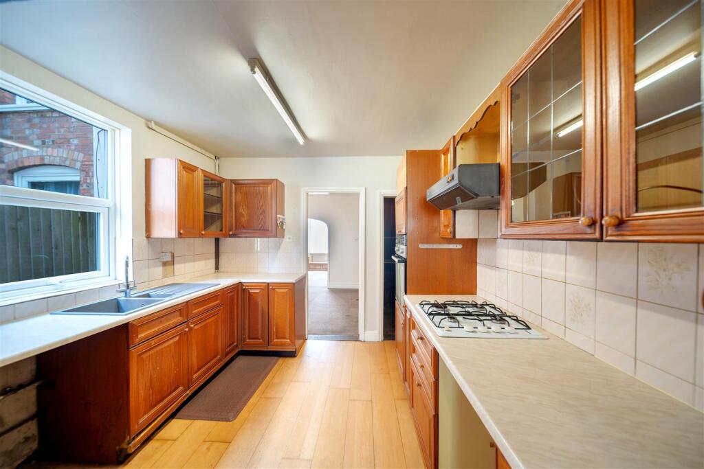 85 Foxhall Rd-34.jpg