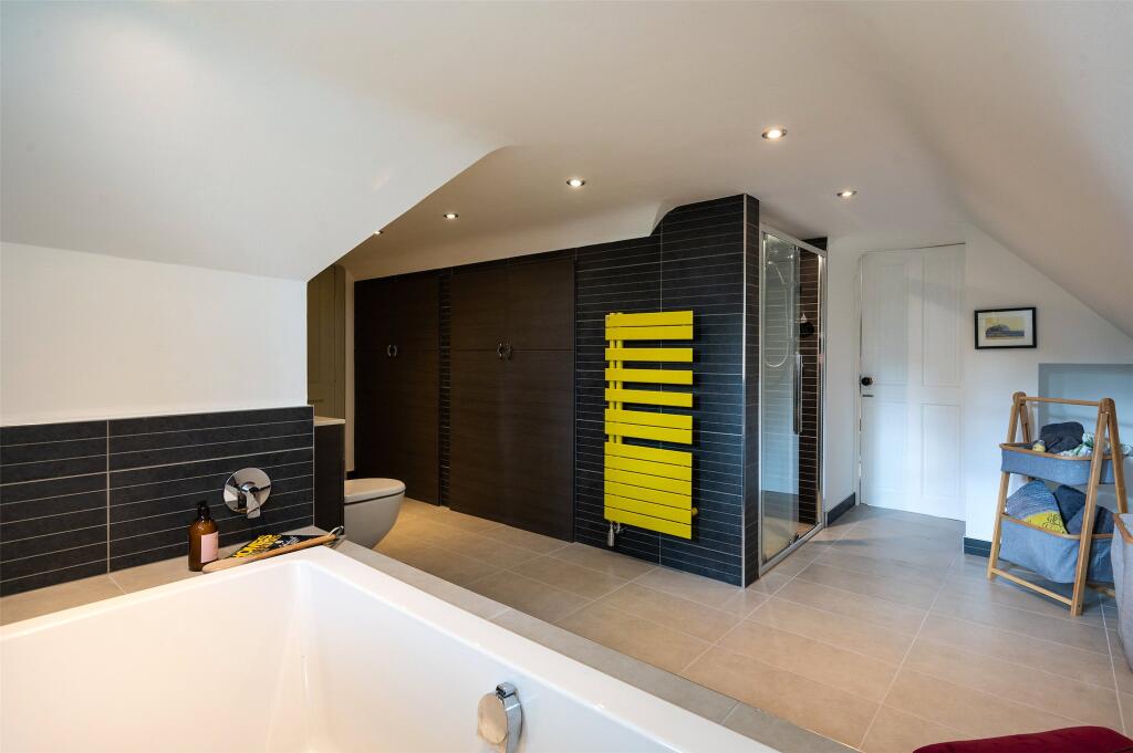 Ff En Suite Bathroom