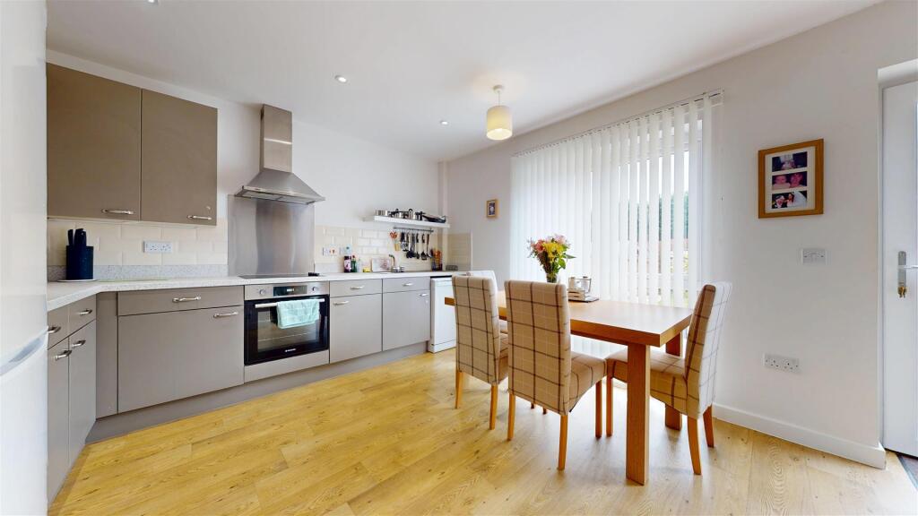 Victoria Avenue Kitchen Diner