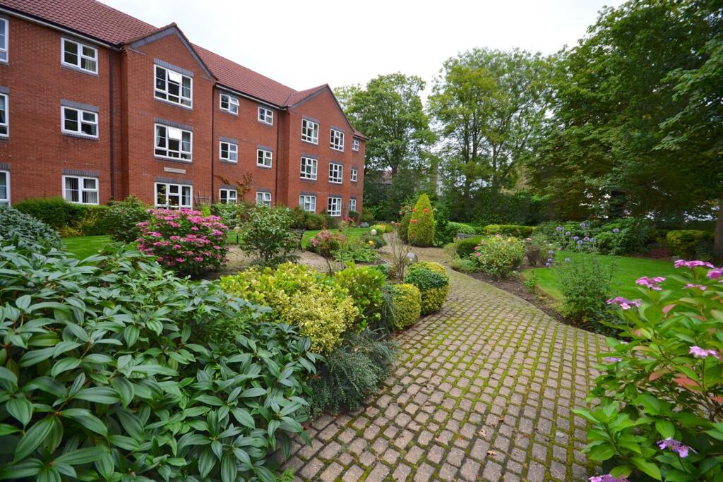 Garden_b.jpg
