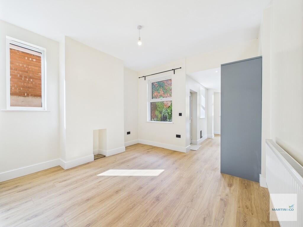 CAM03394G0-PR0336...