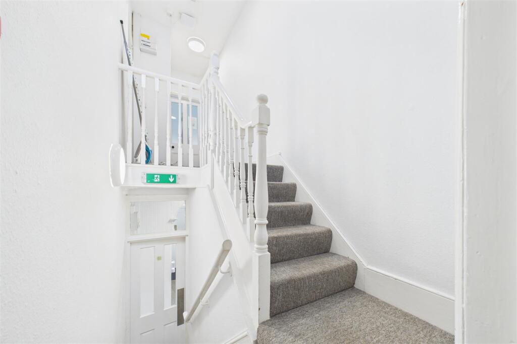 11 Osborne Villas, Kingsdown, Bristol BS2 8BP | Fr