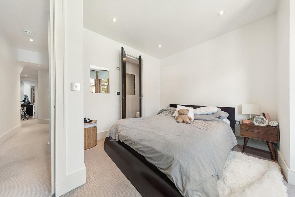 Bedroom.jpg