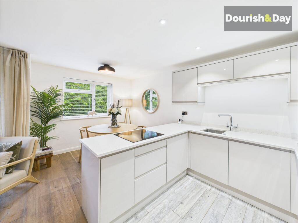 Open Plan Kitchen / Diner