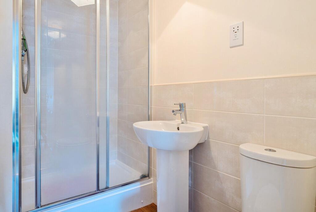 En Suite Shower Room