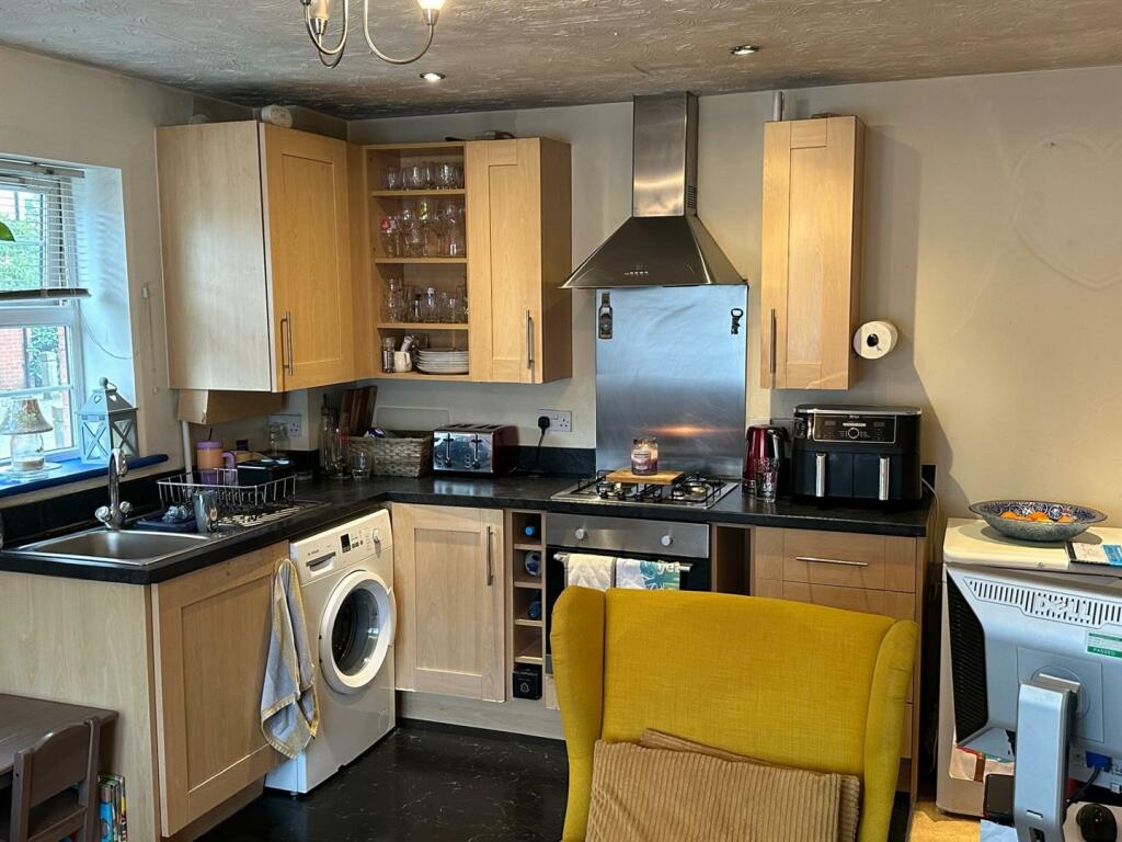 40 Manorhouse 3.jpg