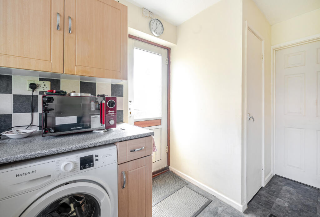 1316984-18-686270...