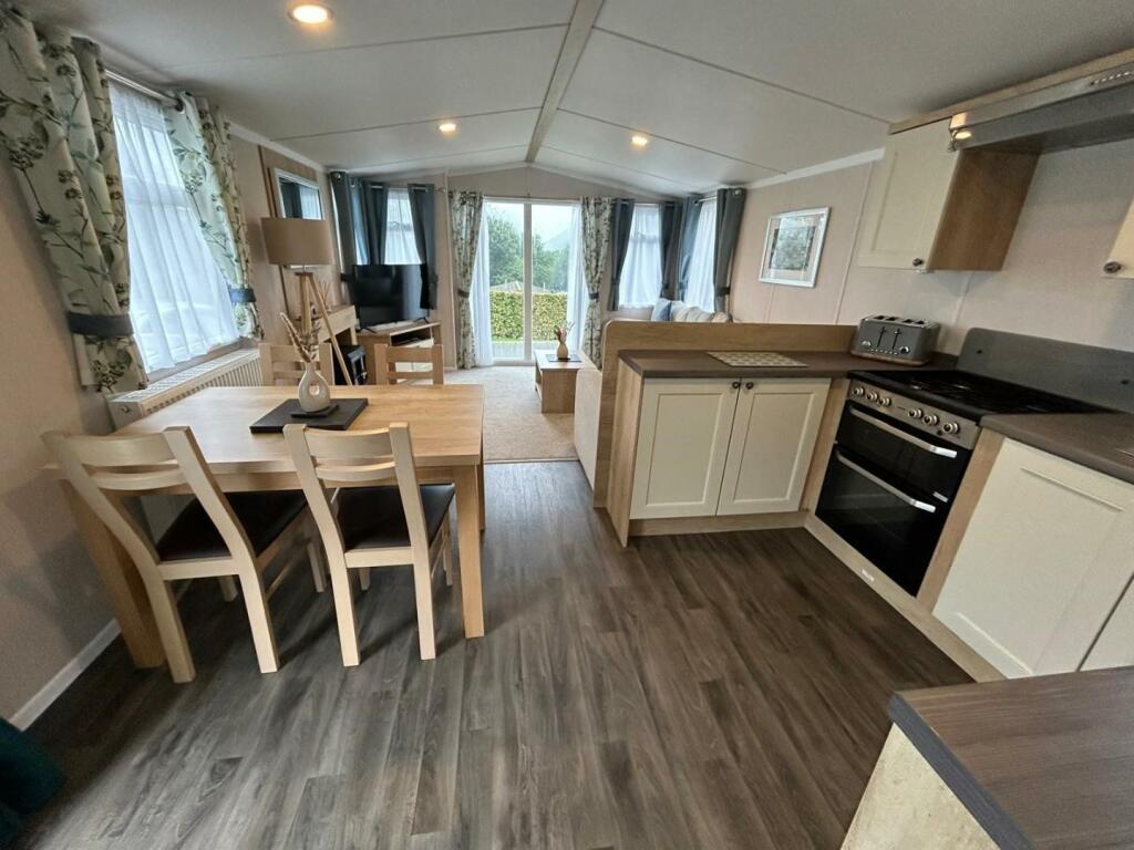 Living Area.jpg