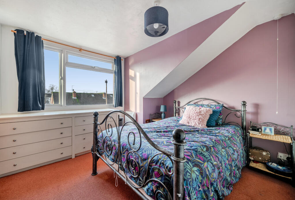 1393617-5-69491a2...