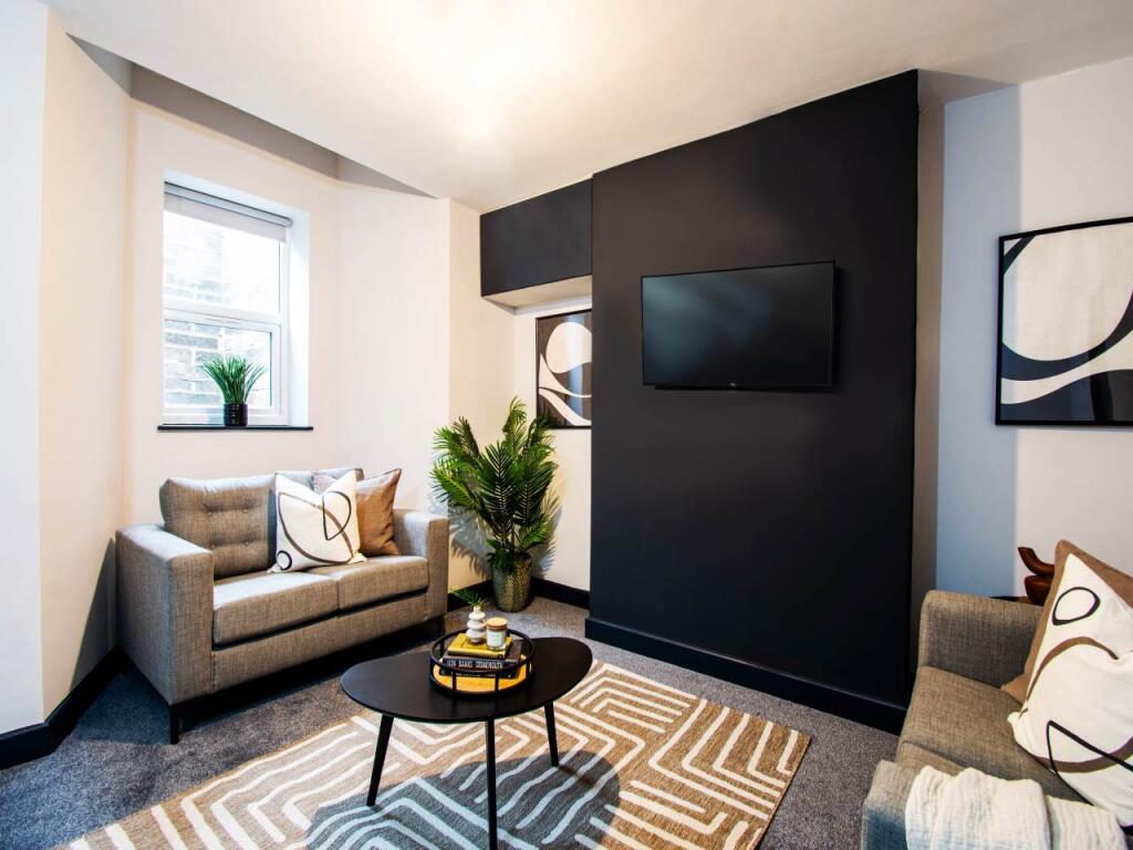 113 Cemetery RD LR (