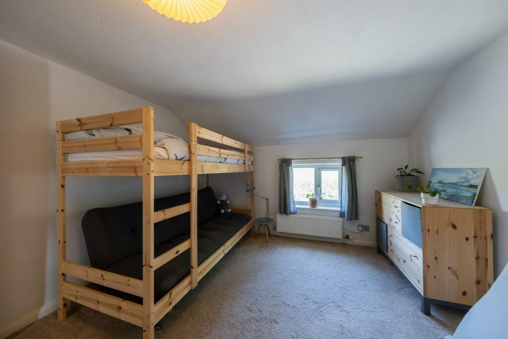 1 Beaconsfield Cottages-021.JPG