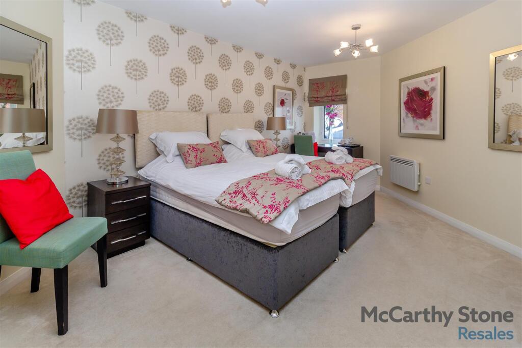 8636661-interior16.jpg