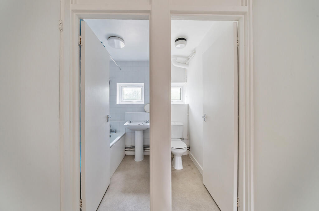 1330495-11-6880e7...