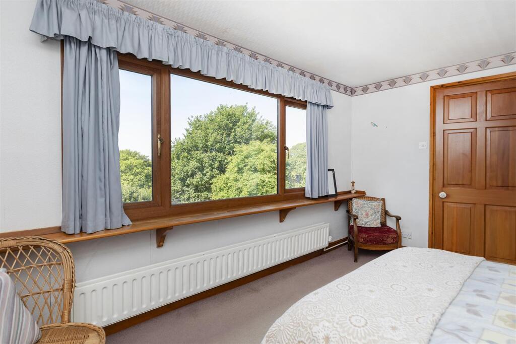 Bramleys Estate Agents - Lydgate Drive - Lepton (2