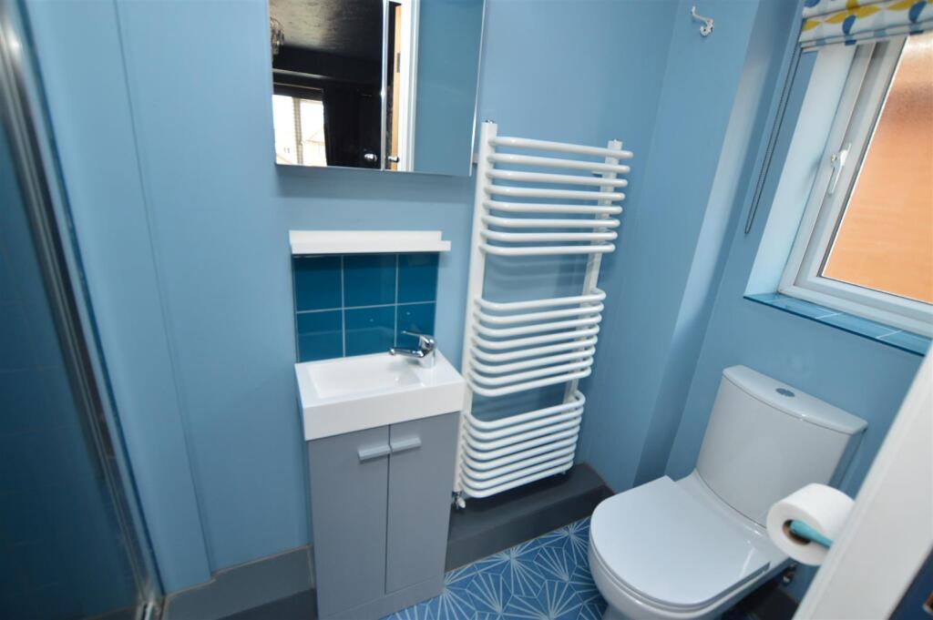 En-suite shower room