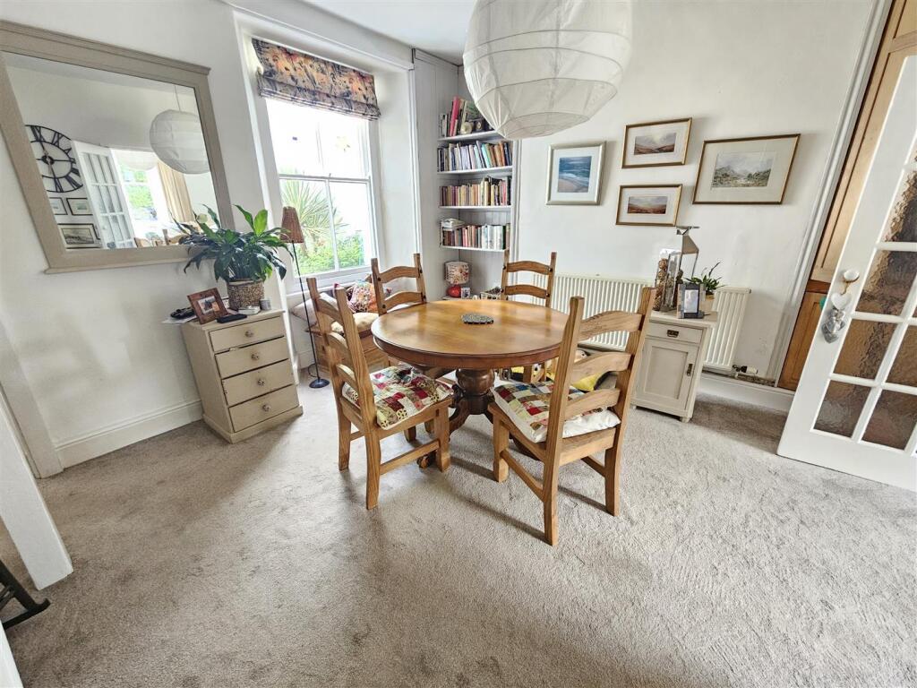 Dining Room.jpg