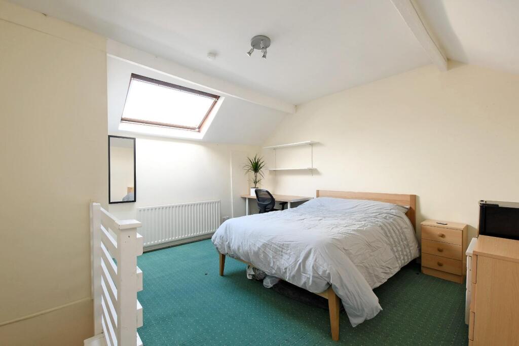 190 School Road, bedroom 4.jpg