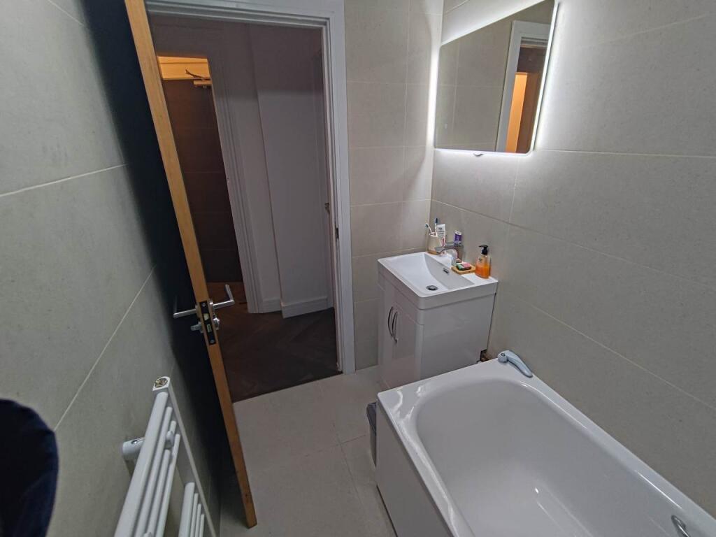 Bathroom (2)