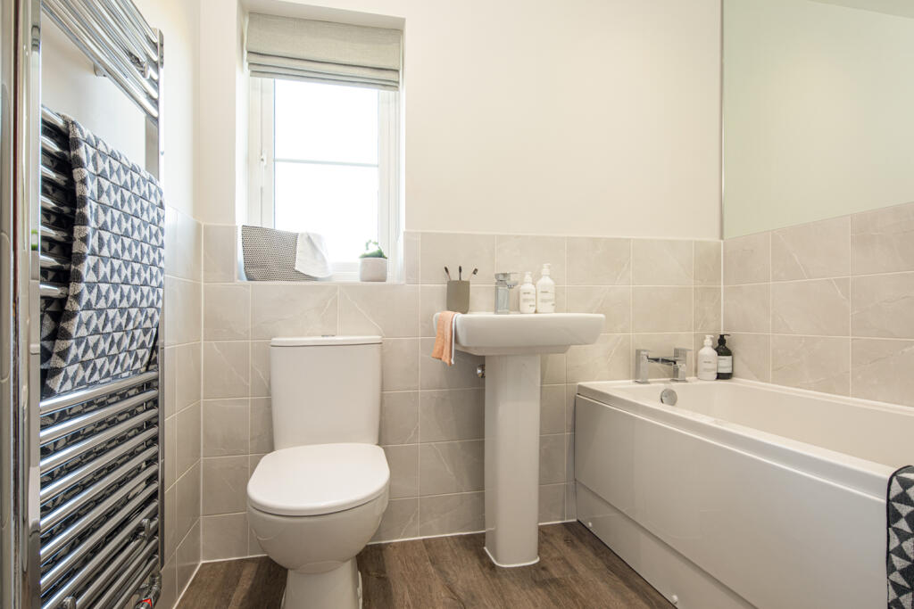 MoresbyBedBathroomQJP