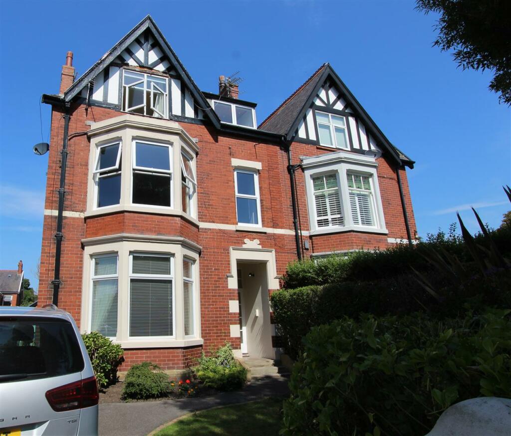 West Bank Avenue, 1, Flat 2, Front.jpg