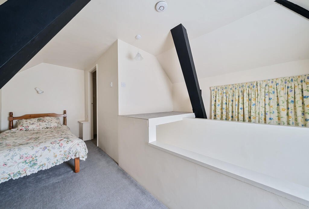 1342336-11-68a5a4...