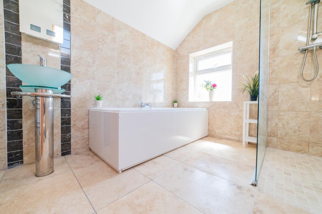 Award-winning Media team on EVERY Listing_23