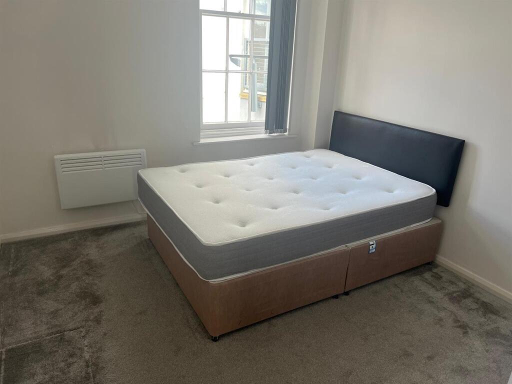 Bedroom.jpeg