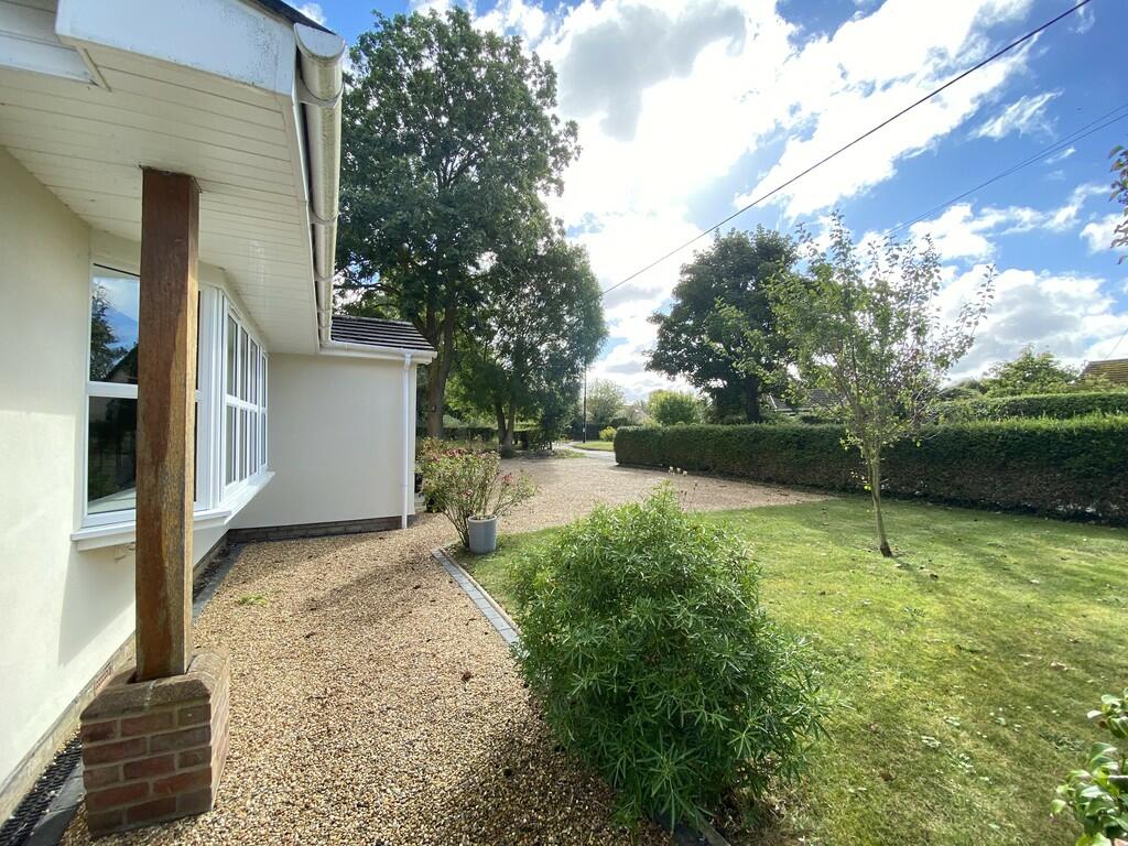 Front garden and ...