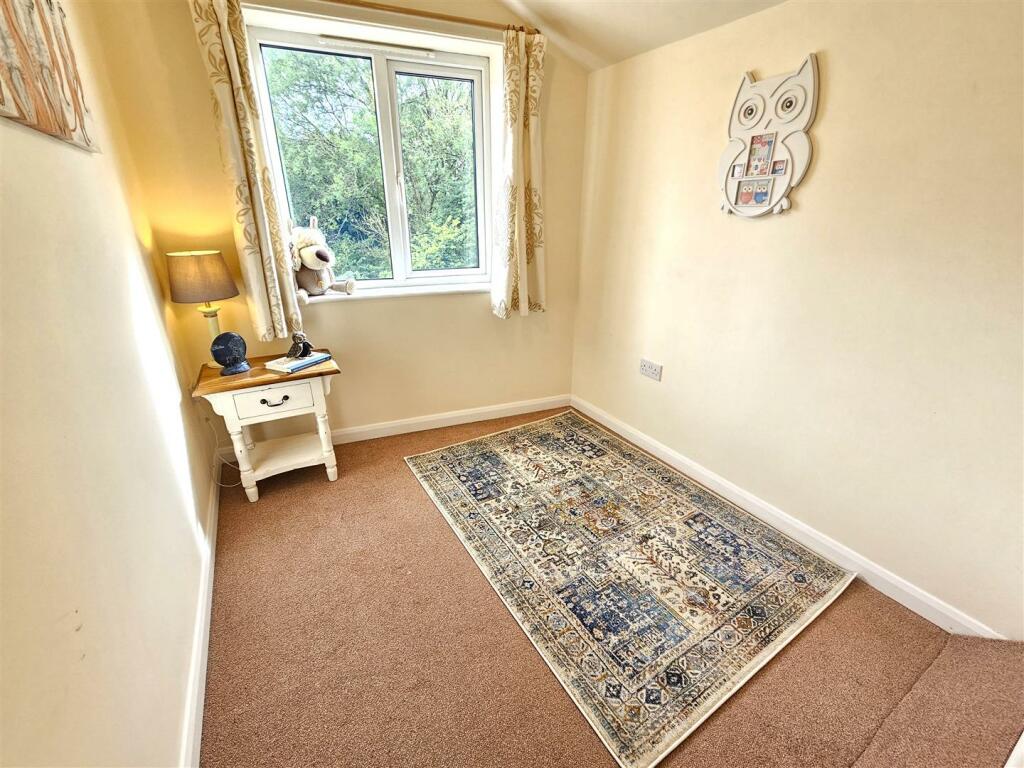 Bedroom 3.jpg