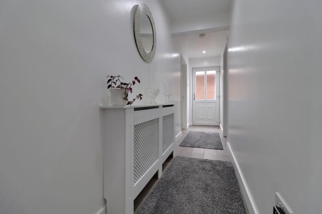 Inner/Side Entrance Hallway