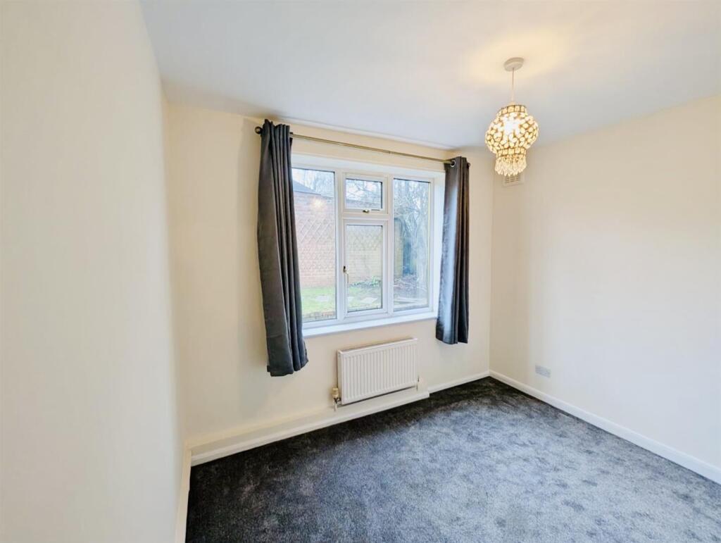 Mere green bedroom 2.jpg