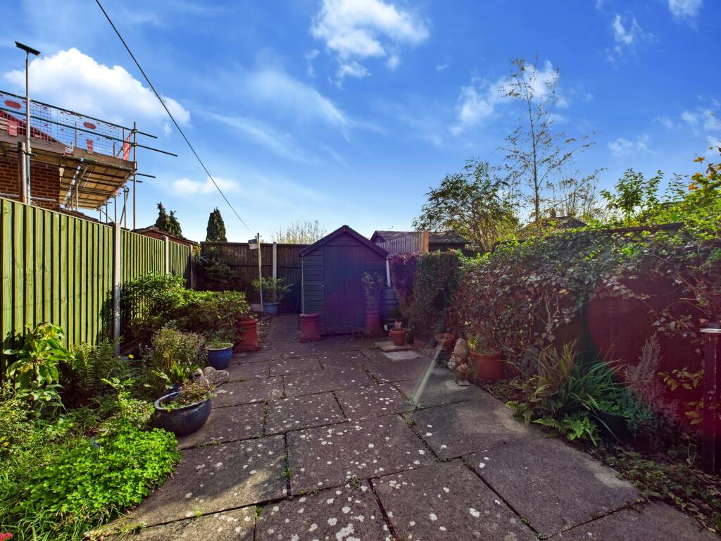 CAM05192G0-PR0169-STILL026