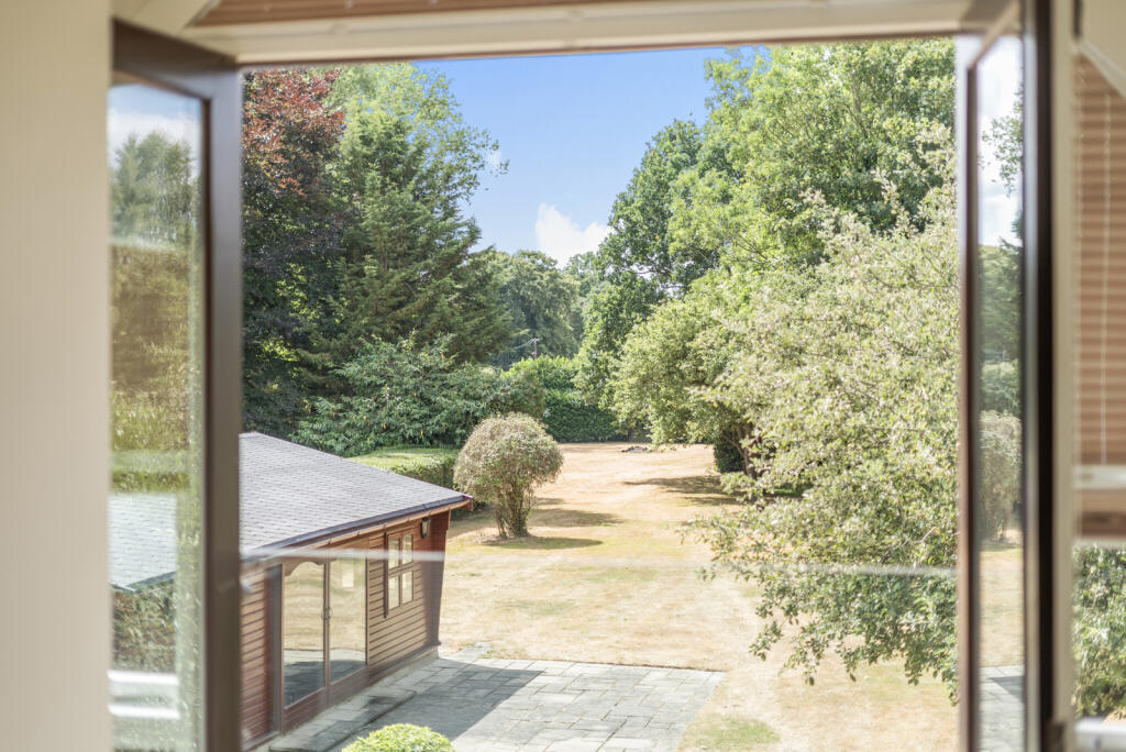 1314832-14-686bac...