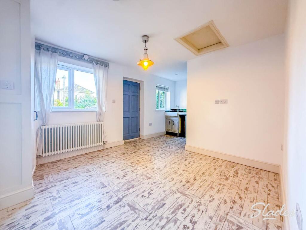 ANNEX LIVING (2)