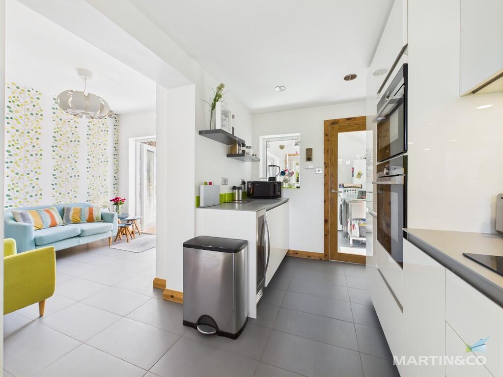 CAM03111G0-PR0336...