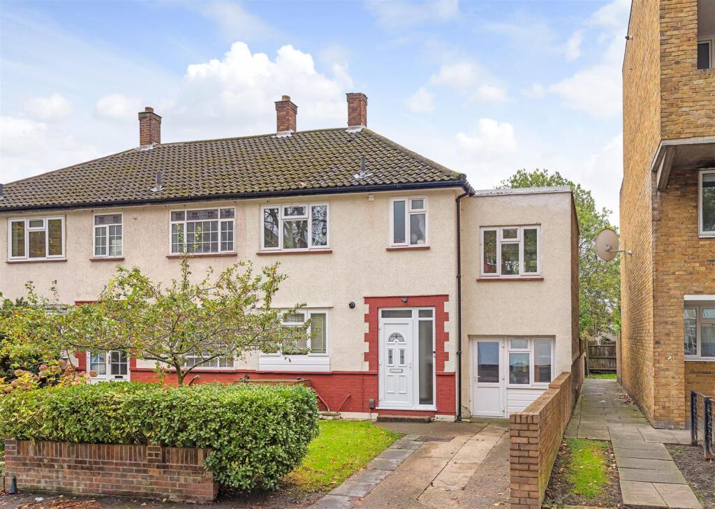 Queen Adelaide Road-15.JPG