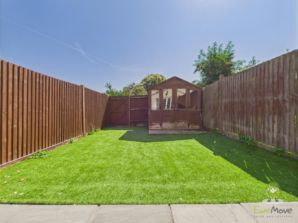 CAM01543G0-PR0148-STILL024